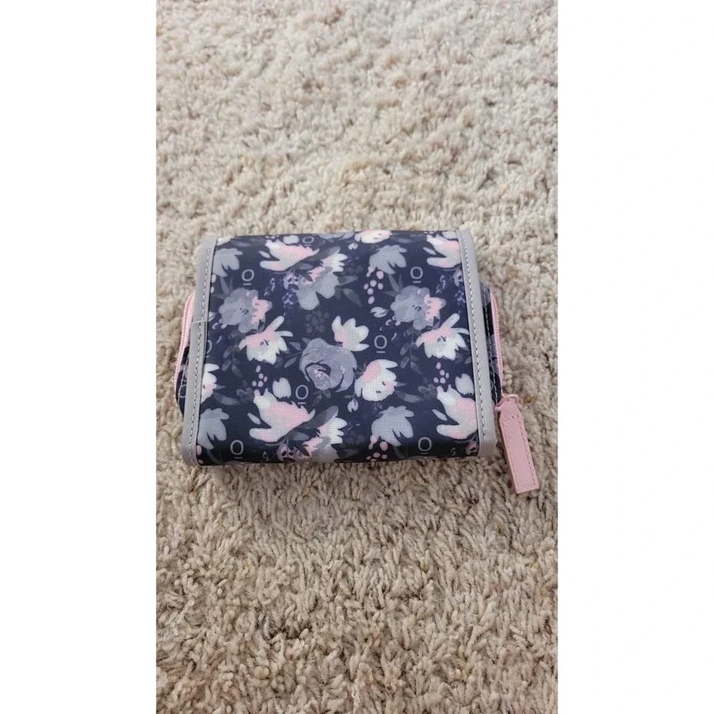Doterra Travel Cosmetic Organizer Floral Print Essential‎ Oil Case